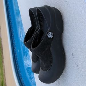 Crocs Kids Black Clog-Type Slip-on Shoes Vulcanized Rubber & Suede Youth Size 4